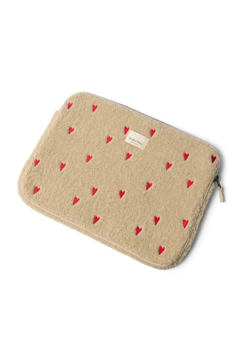 Teddy Laptop Sleeve 15 Inch | Ecru Hearts - Image 3