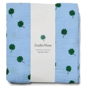 Swaddle Print Large | Light Blue Clover