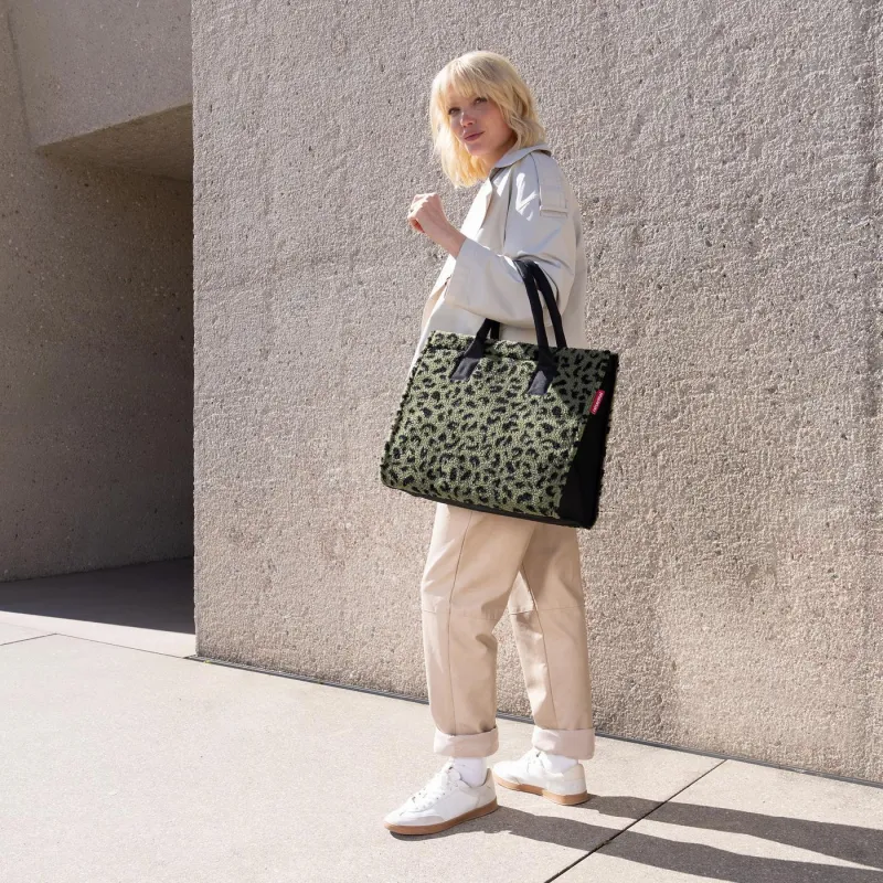 daily shopper teddy leo olive - Image 2